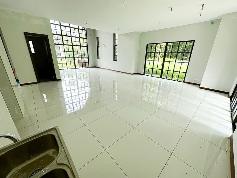 Bungalow House for Sale in Rawang (Selangor) - Yeong Wan Chi - Living Room - PropertyGuru.com.my