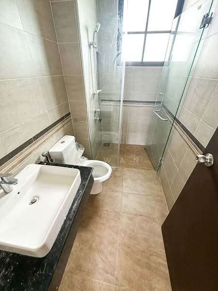 Bungalow House for Sale in Rawang (Selangor) - Yeong Wan Chi - Bathroom - PropertyGuru.com.my