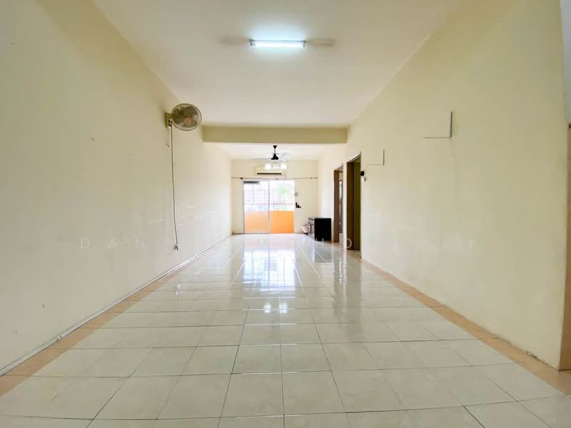 Apartment for Rent at Bayu Villa - Danial Mohd Zaki - Living Room - PropertyGuru.com.my