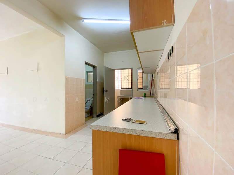 Apartment for Rent at Bayu Villa - Danial Mohd Zaki - Kitchen - PropertyGuru.com.my