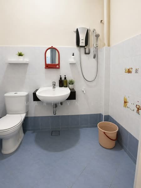 Rumah Teres 2 Tingkat untuk Dijual di SS4 (Petaling Jaya) - Marilyn Loh - Bathroom - PropertyGuru.com.my