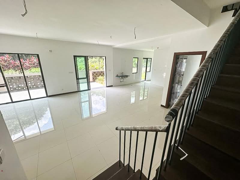 Semi-Detached House for Sale in Rawang (Selangor) - Yeong Wan Chi - PropertyGuru.com.my