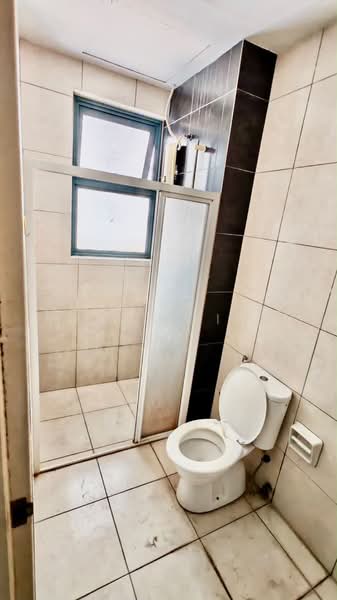 Servis Apartment untuk Disewa di D'Pulze Cyberjaya - Luwis Ling - Bathroom - PropertyGuru.com.my