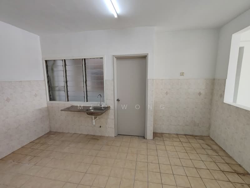 Apartment for Sale at Sri Intan 2 - Mel Wong - Kitchen - PropertyGuru.com.my