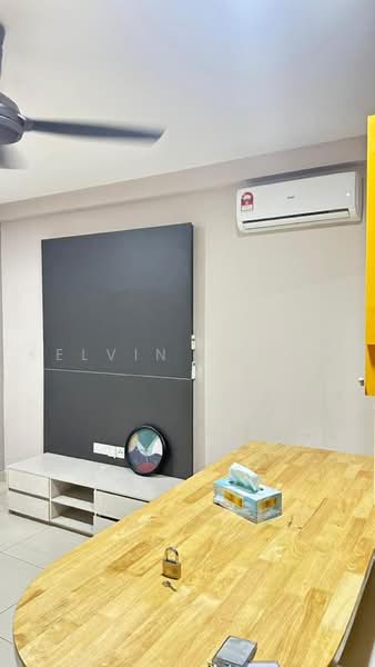 Servis Apartment untuk Disewa di Liberty @ Arc - Kelvin Thong - Living Room - PropertyGuru.com.my