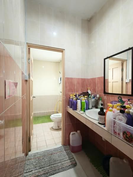 Semi-Detached House for Sale in Taman Uni Garden (Samarahan) - Alfred Chua - Bathroom - PropertyGuru.com.my