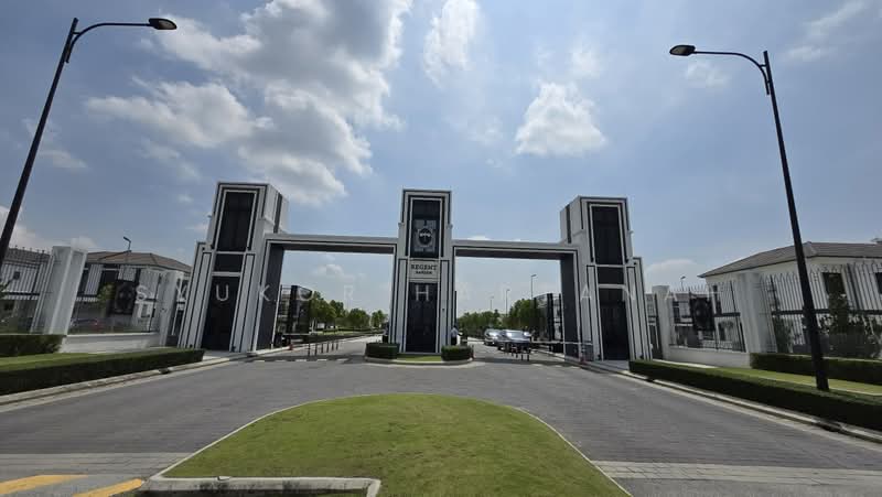 Townhouse for Sale in Eco Grandeur (Puncak Alam) - Syukor Hartanah - Exterior - PropertyGuru.com.my
