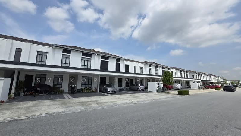 Townhouse for Sale in Eco Grandeur (Puncak Alam) - Syukor Hartanah - Exterior - PropertyGuru.com.my