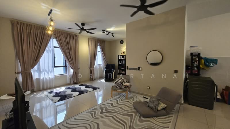 Townhouse for Sale in Eco Grandeur (Puncak Alam) - Syukor Hartanah - Living Room - PropertyGuru.com.my