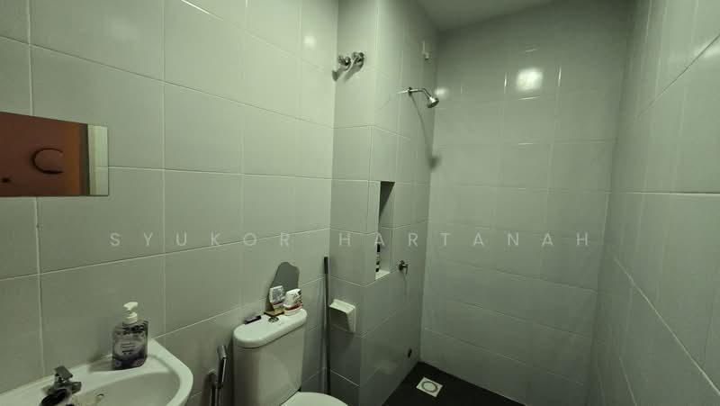 Townhouse for Sale in Eco Grandeur (Puncak Alam) - Syukor Hartanah - Bathroom - PropertyGuru.com.my