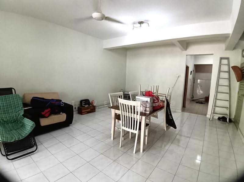 2-storey Terraced House for Sale in Mahkota Cheras (Cheras) - Steven Yong - Living Room - PropertyGuru.com.my