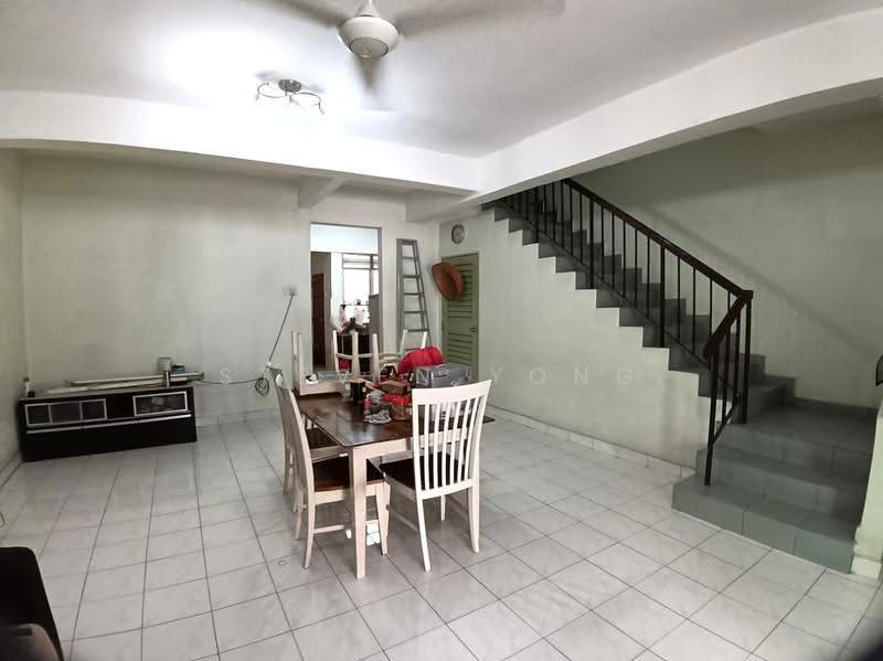 2-storey Terraced House for Sale in Mahkota Cheras (Cheras) - Steven Yong - Dining Room - PropertyGuru.com.my