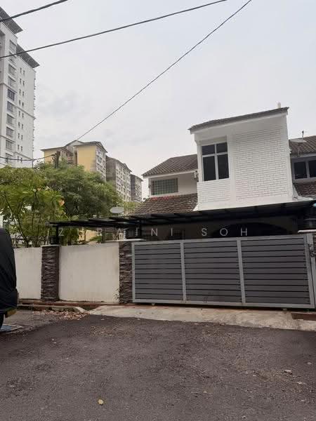 2-storey Terraced House for Sale in Taman Medan Pejasa (Petaling Jaya) - Zuraini Soh - Exterior - PropertyGuru.com.my