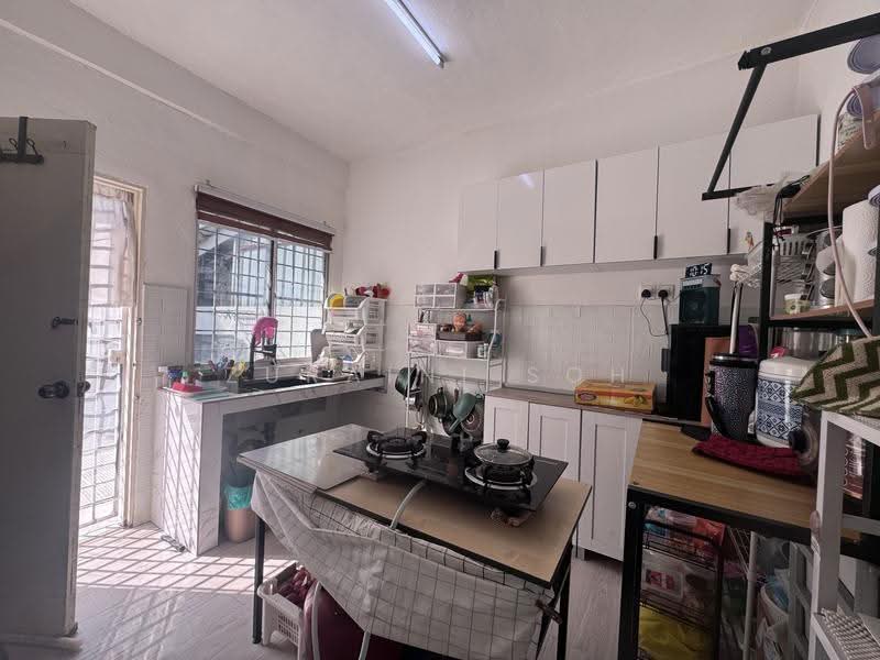 2-storey Terraced House for Sale in Taman Medan Pejasa (Petaling Jaya) - Zuraini Soh - Kitchen - PropertyGuru.com.my