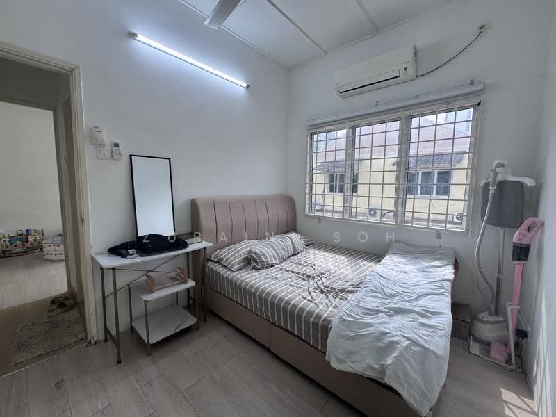 2-storey Terraced House for Sale in Taman Medan Pejasa (Petaling Jaya) - Zuraini Soh - Bedroom - PropertyGuru.com.my
