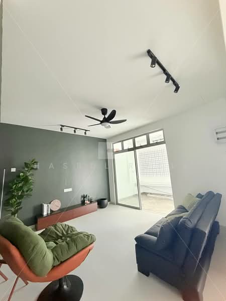 Rumah Teres 2-Tingkat untuk Dijual di Sungai Lalang (Kedah) - Hasrul Rosli - Living Room - PropertyGuru.com.my
