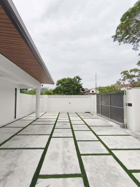 Bungalow House for Sale in Johor Bahru (Johor) - Sharon Ng - Exterior - PropertyGuru.com.my