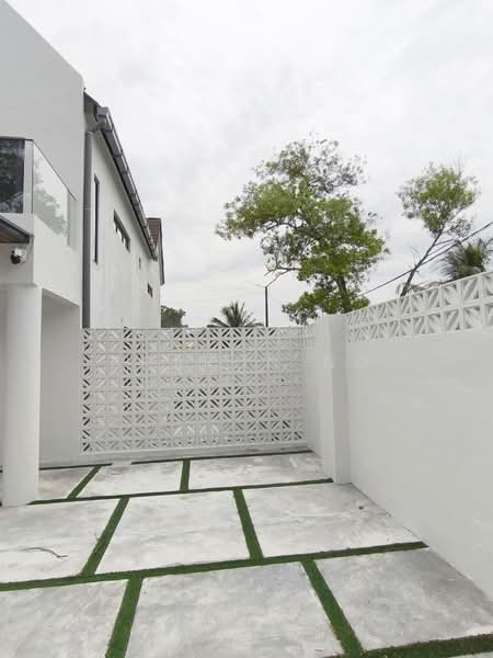 Bungalow House for Sale in Johor Bahru (Johor) - Sharon Ng - Exterior - PropertyGuru.com.my