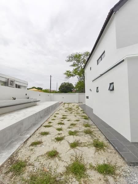 Bungalow House for Sale in Johor Bahru (Johor) - Sharon Ng - Exterior - PropertyGuru.com.my
