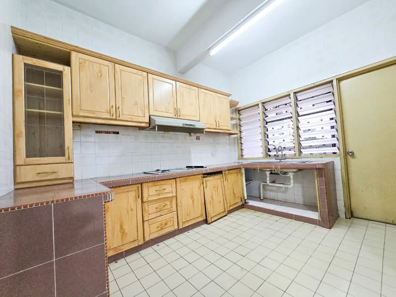 2-storey Terraced House for Sale in Seksyen 8 (Shah Alam) - Hairi Halim - PropertyGuru.com.my