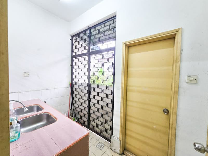 2-storey Terraced House for Sale in Seksyen 8 (Shah Alam) - Hairi Halim - PropertyGuru.com.my