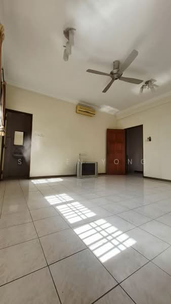 2-storey Terraced House for Sale in Bandar Mahkota Cheras (Cheras) - Steven Yong - Living Room - PropertyGuru.com.my