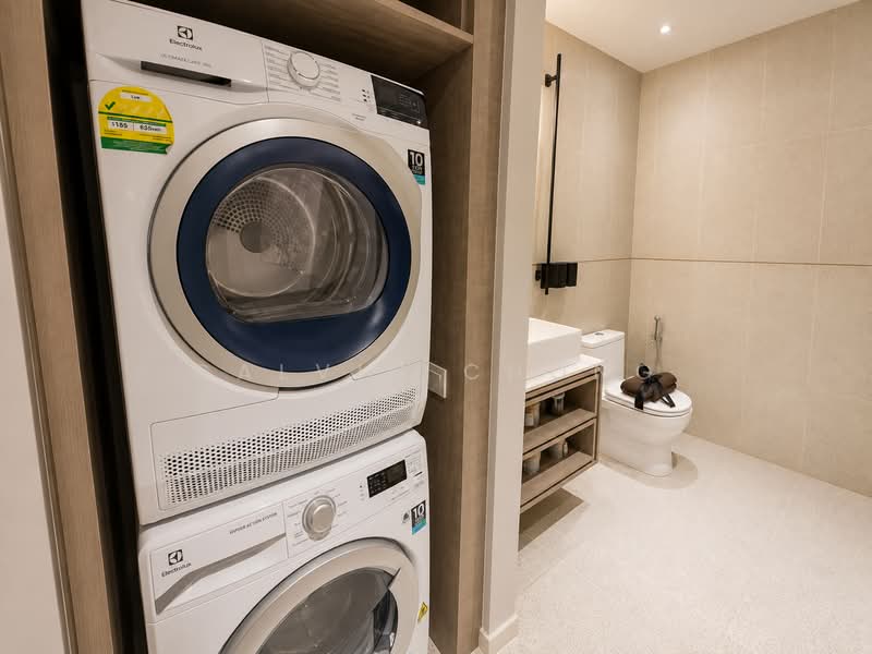 Servis Apartment untuk Disewa di Millerz Square Serviced Residence - Calvin Chong - Bathroom - PropertyGuru.com.my
