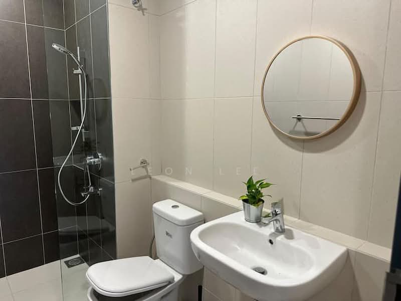 Kondominium untuk Disewa di One Cochrane Residence - Leon Lee - Bathroom - PropertyGuru.com.my