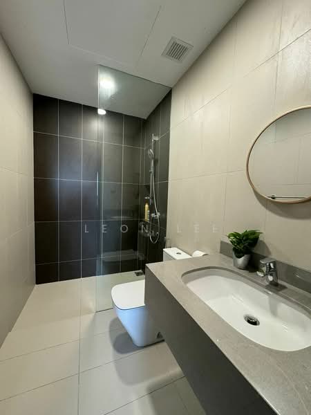 Kondominium untuk Disewa di One Cochrane Residence - Leon Lee - Bathroom - PropertyGuru.com.my