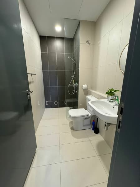 Kondominium untuk Disewa di One Cochrane Residence - Leon Lee - Bathroom - PropertyGuru.com.my