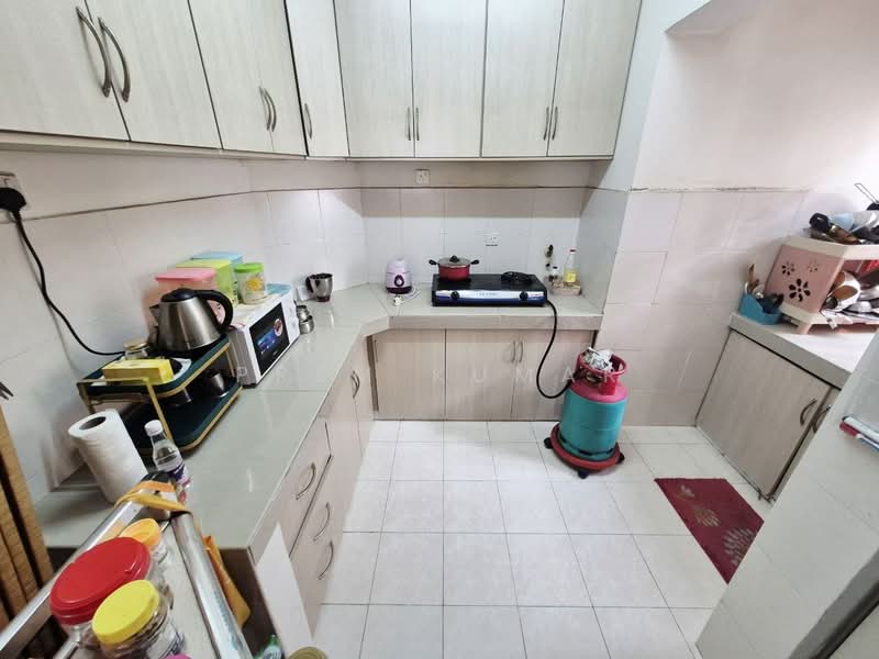 Service Residence for Sale at Putra Majestik - Prem Kumar - Kitchen - PropertyGuru.com.my