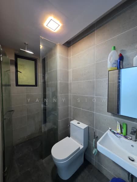 Condominium for Rent at The Valley Residences @ SkySierra - Yanny Siow - Bathroom - PropertyGuru.com.my