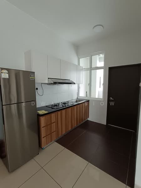 Kondominium untuk Disewa di M Condominium @ Larkin - Edward Siow - Kitchen - PropertyGuru.com.my
