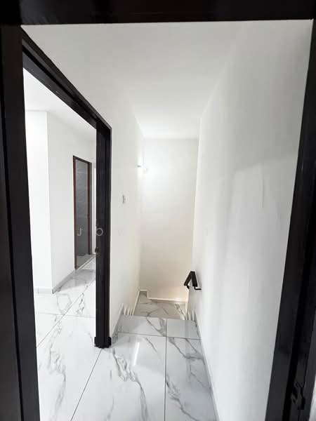 Rumah Teres 2-Tingkat untuk Dijual di Taman Skudai Baru (Skudai) - Jovel Lim - Corridor - PropertyGuru.com.my