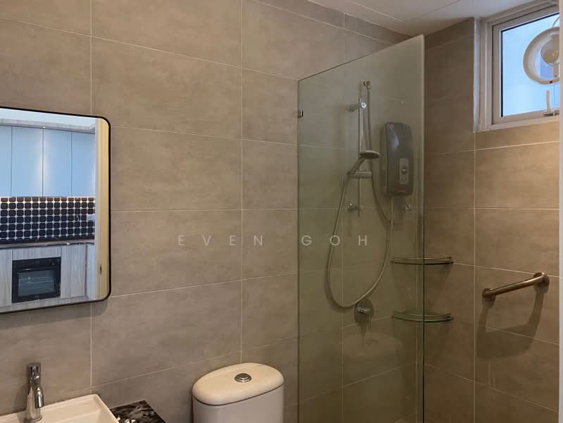 Condominium for Rent at QuayWest Residence - Even Goh - Common Bathroom - PropertyGuru.com.my