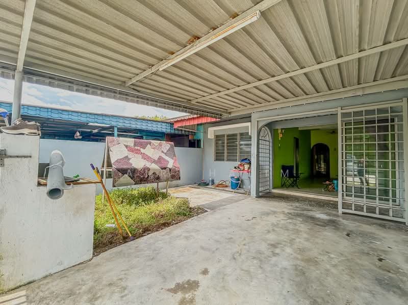 1-storey Terraced House for Sale in Pekan Kapar (Kapar) - Hairi Halim - PropertyGuru.com.my