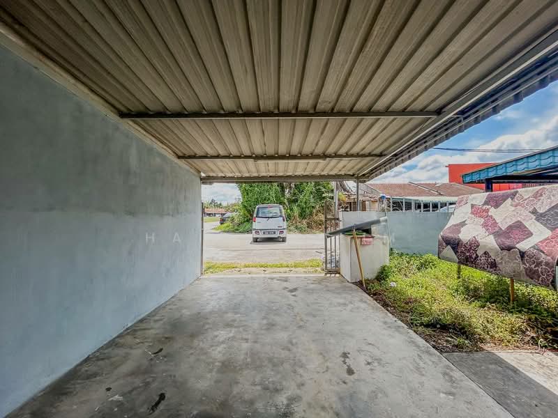 1-storey Terraced House for Sale in Pekan Kapar (Kapar) - Hairi Halim - PropertyGuru.com.my