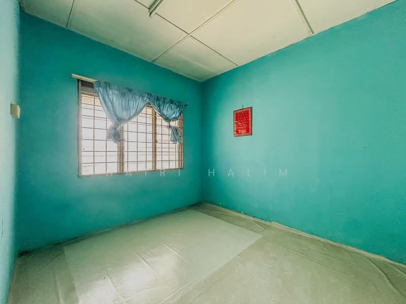 1-storey Terraced House for Sale in Pekan Kapar (Kapar) - Hairi Halim - PropertyGuru.com.my