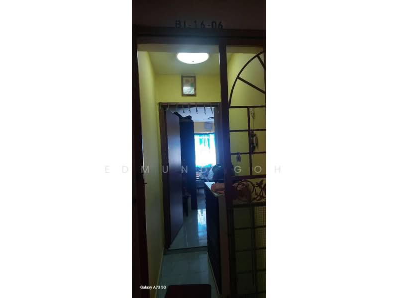 Rumah Flat untuk Dijual di Vista Damansara - Edmund Goh - Entrance - PropertyGuru.com.my