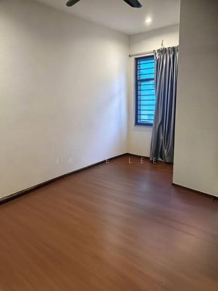 2-storey Terraced House for Sale in Kemuning Utama (Shah Alam) - Janie Lee - Bedroom 1 - PropertyGuru.com.my