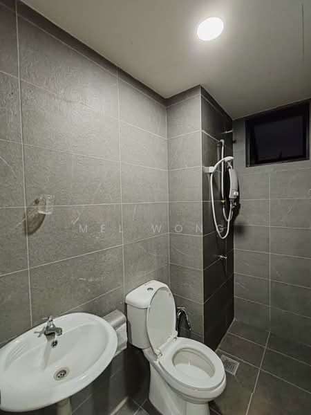 Servis Apartment untuk Disewa di Majestic Maxim - Mel Wong - Bathroom - PropertyGuru.com.my