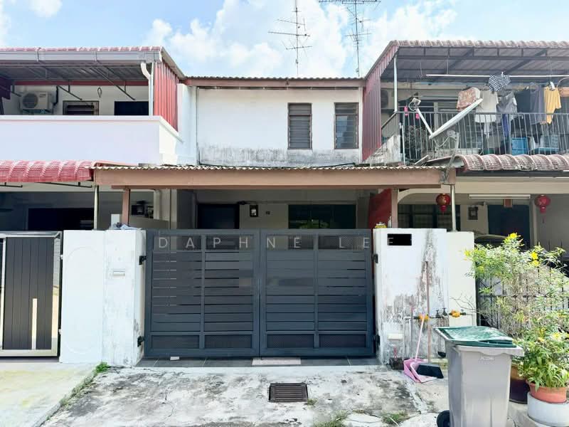 Rumah Teres 2 Tingkat untuk Dijual di Bandar Baru Permas Jaya (Permas Jaya) - Daphne Lee - Exterior - PropertyGuru.com.my