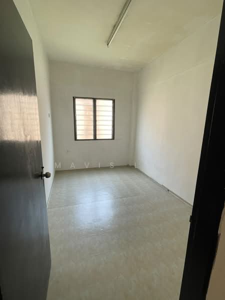 Shop / Office untuk Disewa di Batu Maung (Batu Maung) - Mavis Lim - Interior - PropertyGuru.com.my