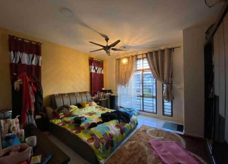 Rumah Teres 2-Tingkat untuk Dijual di Taman Mutiara Rini (Skudai) - ALHAFIZ AZIS - Bedroom - PropertyGuru.com.my