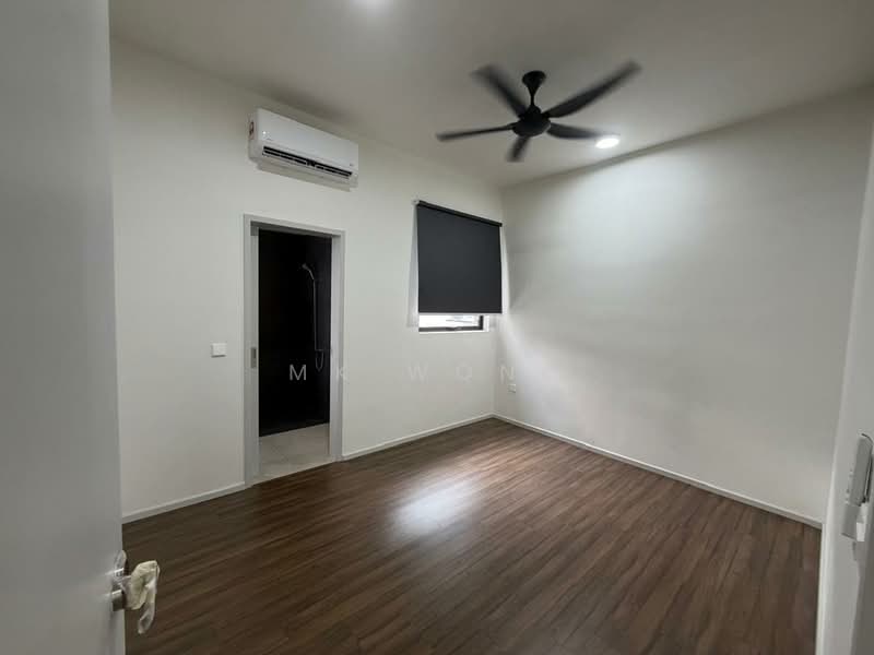 2.5-storey Terraced House for Rent in Taman Bukit Serdang (Seri Kembangan) - Mk Wong - Bedroom - PropertyGuru.com.my