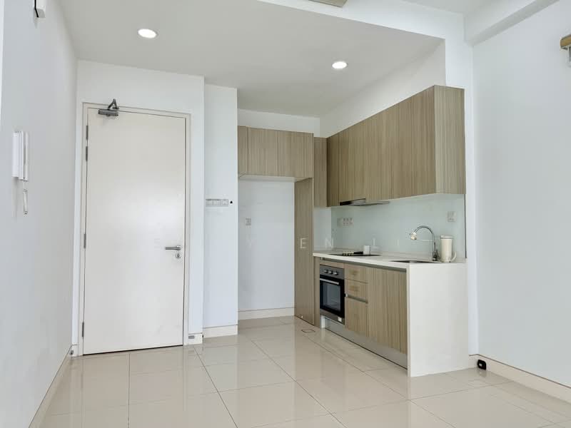 Service Residence for Sale at Arnica @ Tropicana Gardens - Sie Yuen Li - Kitchen - PropertyGuru.com.my