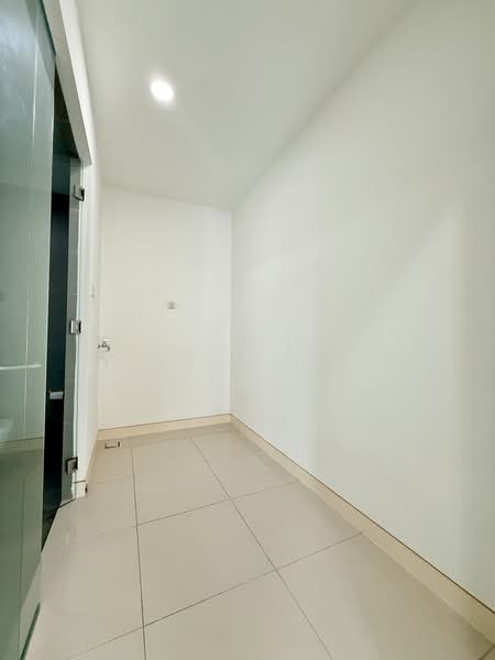 Service Residence for Sale at Arnica @ Tropicana Gardens - Sie Yuen Li - Bathroom - PropertyGuru.com.my