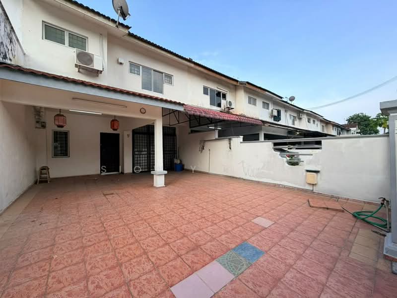 2-storey Terraced House for Sale in Taman Megah Ria (Masai) - Siow Yan Er - Exterior - PropertyGuru.com.my