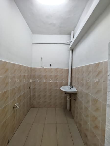 2-storey Terraced House for Sale in Taman Tasik Semenyih (Semenyih) - Roseabelle Low - Bathroom - PropertyGuru.com.my