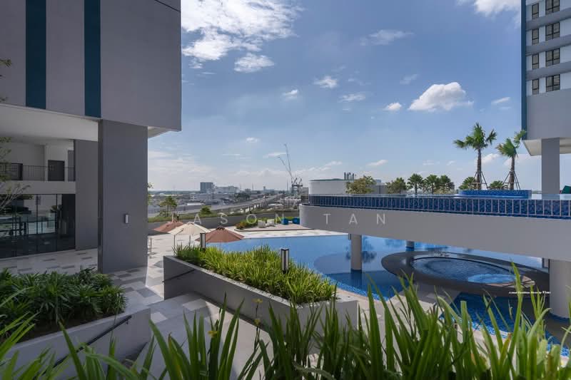 Kondominium untuk Disewa di Tuai Timur - Jason Tan - Pool - PropertyGuru.com.my